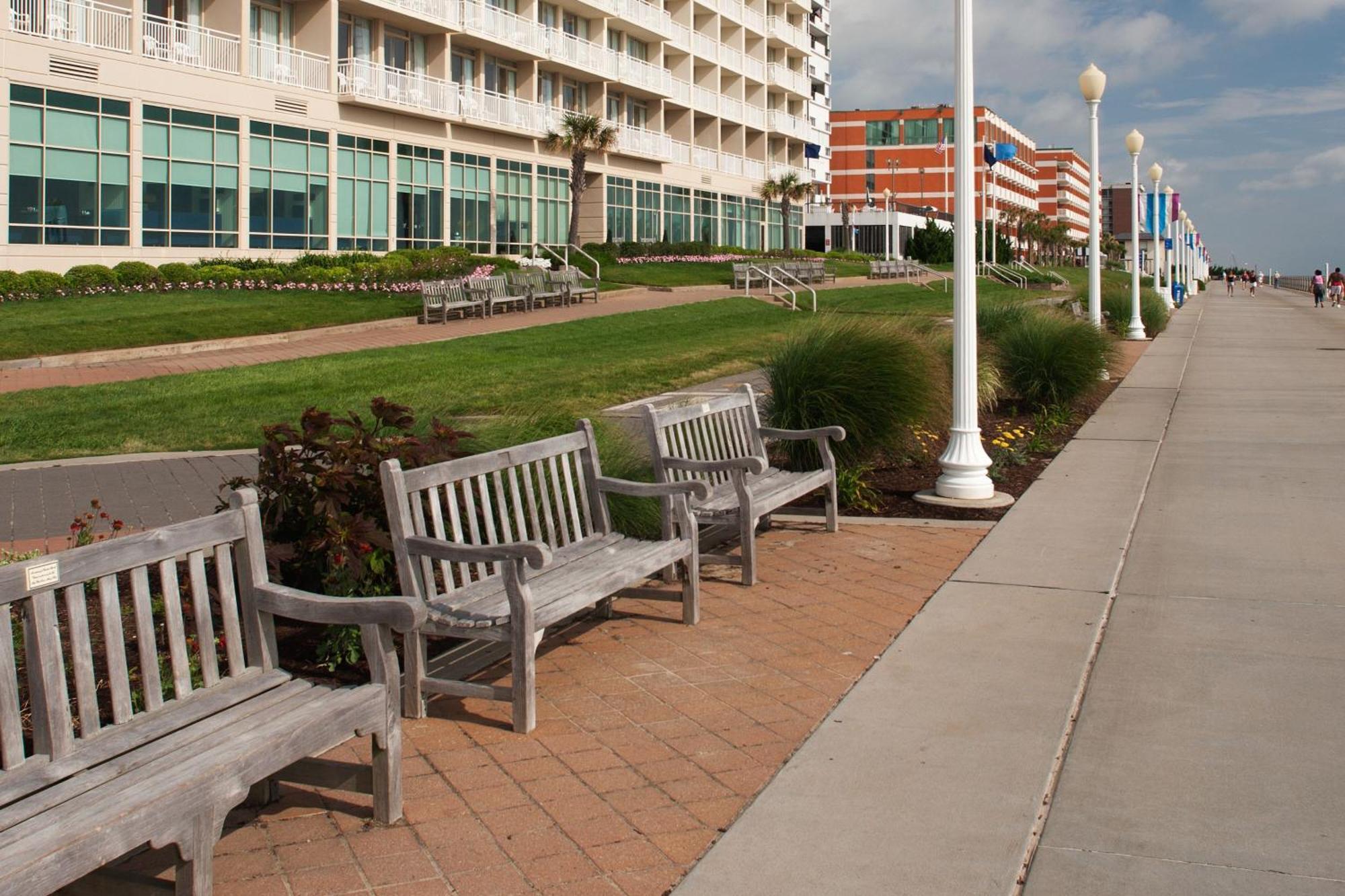 Courtyard Virginia Beach Oceanfront / North 37Th Street Otel Dış mekan fotoğraf